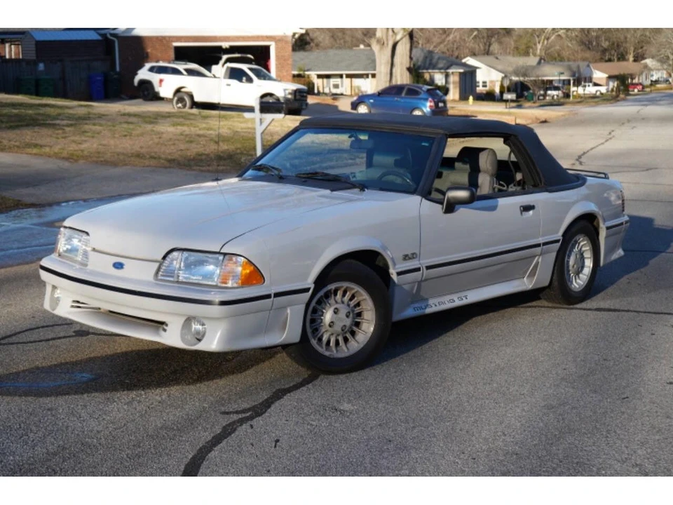 1989 Ford Mustang 3rd Gen - Image 2 of 31