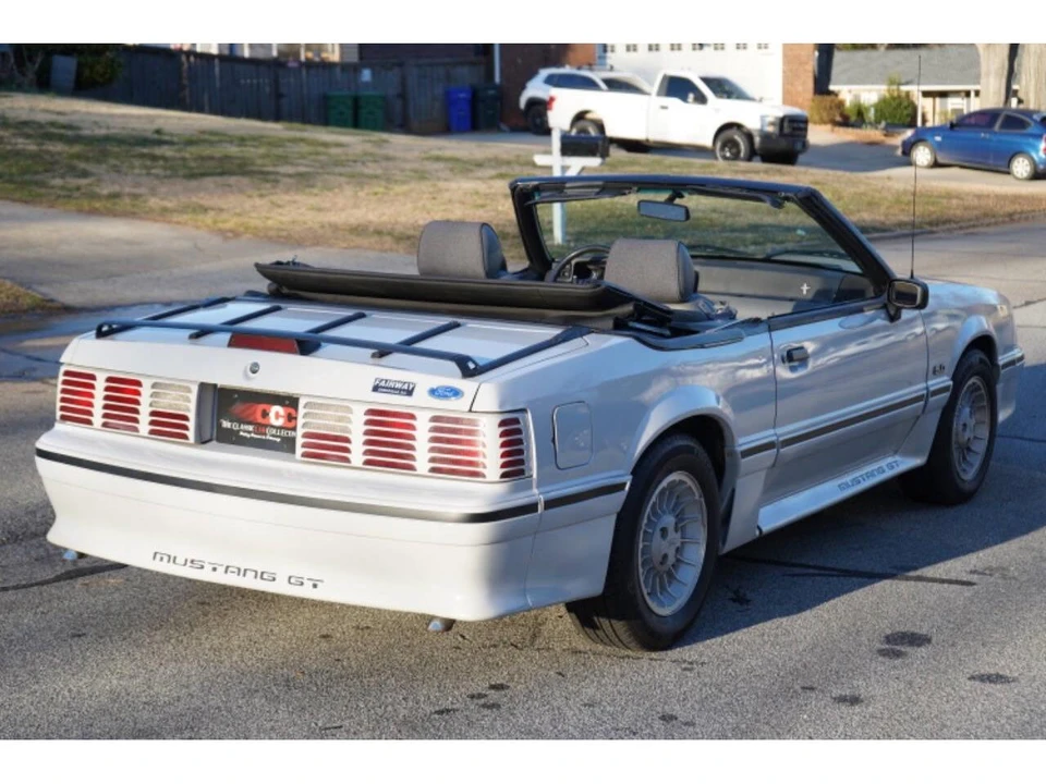 1989 Ford Mustang 3rd Gen - Image 18 of 31