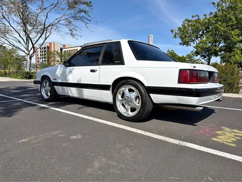 1989 Ford Mustang Coupe 2D