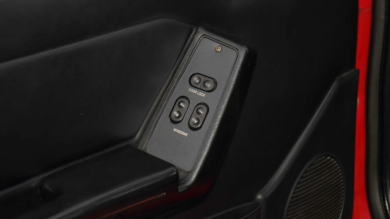 1989 Ford Mustang GT 3rd Gen - Image 19 of 30