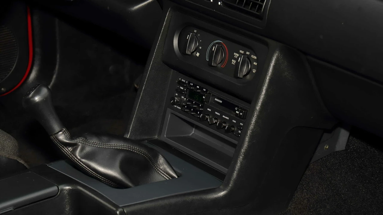 1989 Ford Mustang GT 3rd Gen - Image 24 of 30