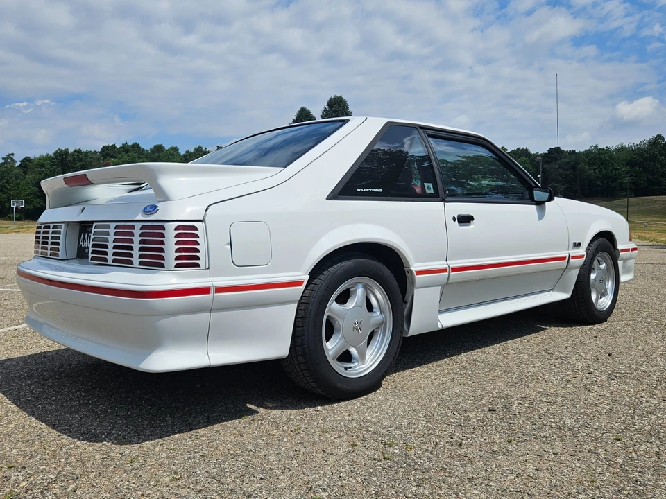 1989 Ford Mustang GT 3rd Gen - Image 7 of 31
