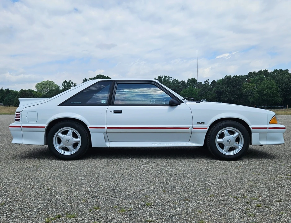 1989 Ford Mustang GT 3rd Gen - Image 8 of 31