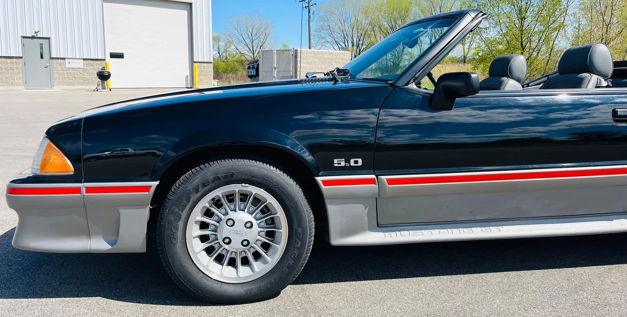 1989 Ford Mustang GT 3rd Gen - Image 27 of 31