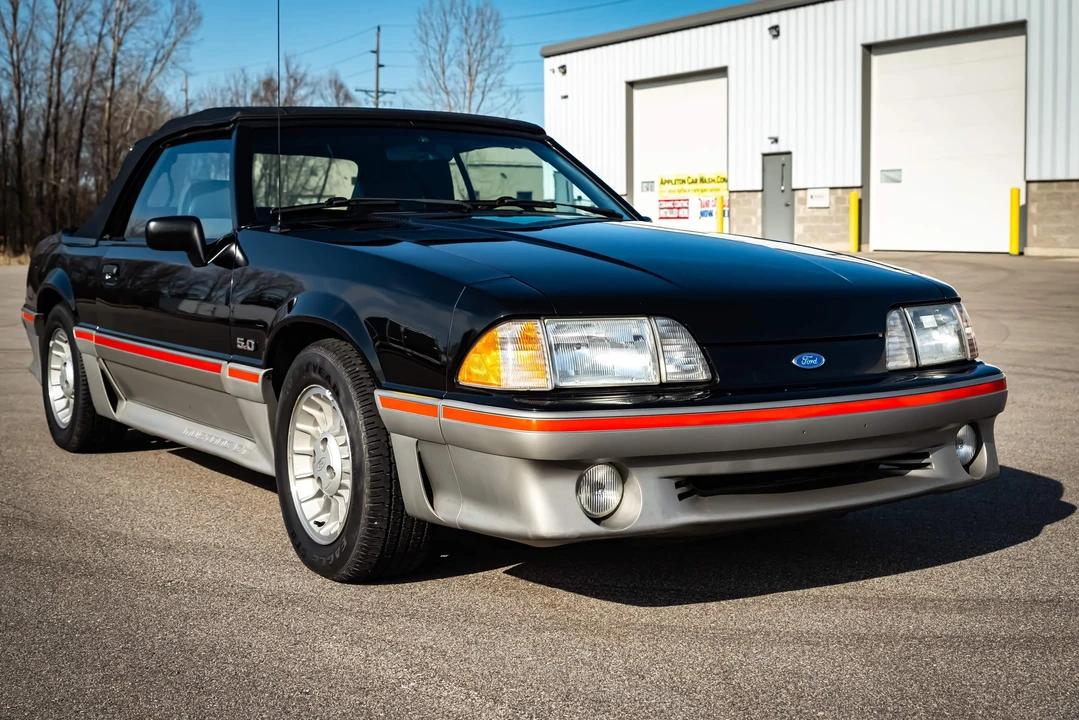 1989 Ford Mustang GT 3rd Gen - Image 25 of 31