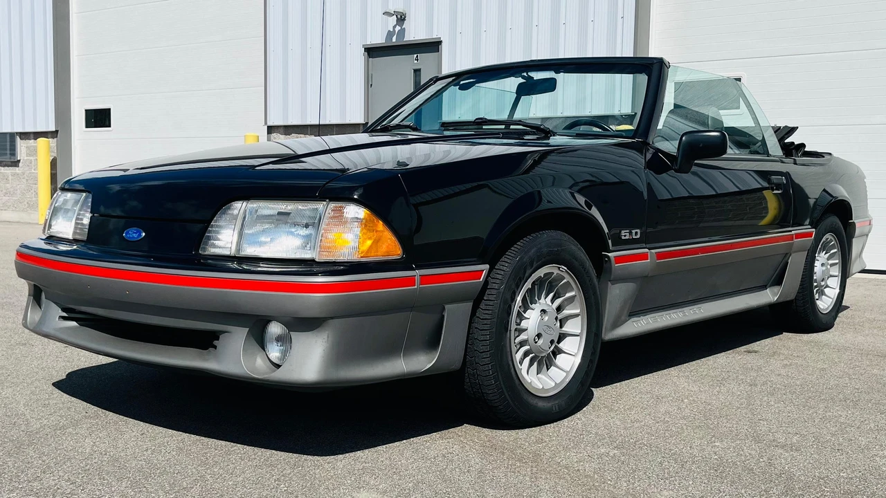1989 Ford Mustang GT 3rd Gen - Image 9 of 31