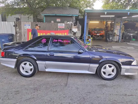 1989 Ford Mustang GT Coupe 2D