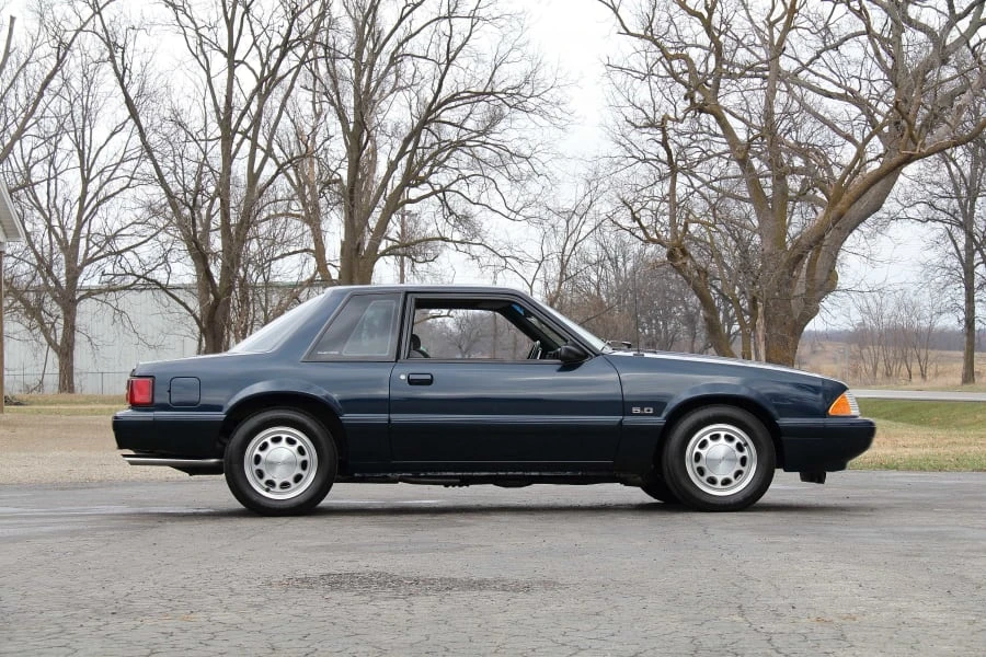 1989 Ford Mustang 3rd Gen - Image 2 of 31