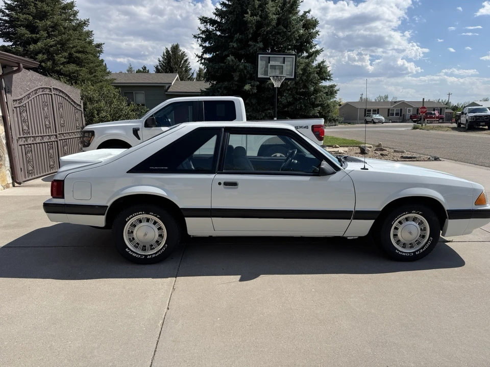 1989 Ford Mustang 3rd Gen - Image 2 of 21