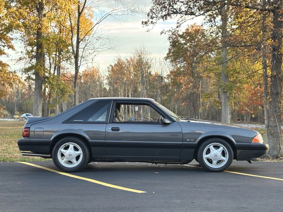 1989 Ford Mustang 3rd Gen - Image 5 of 21
