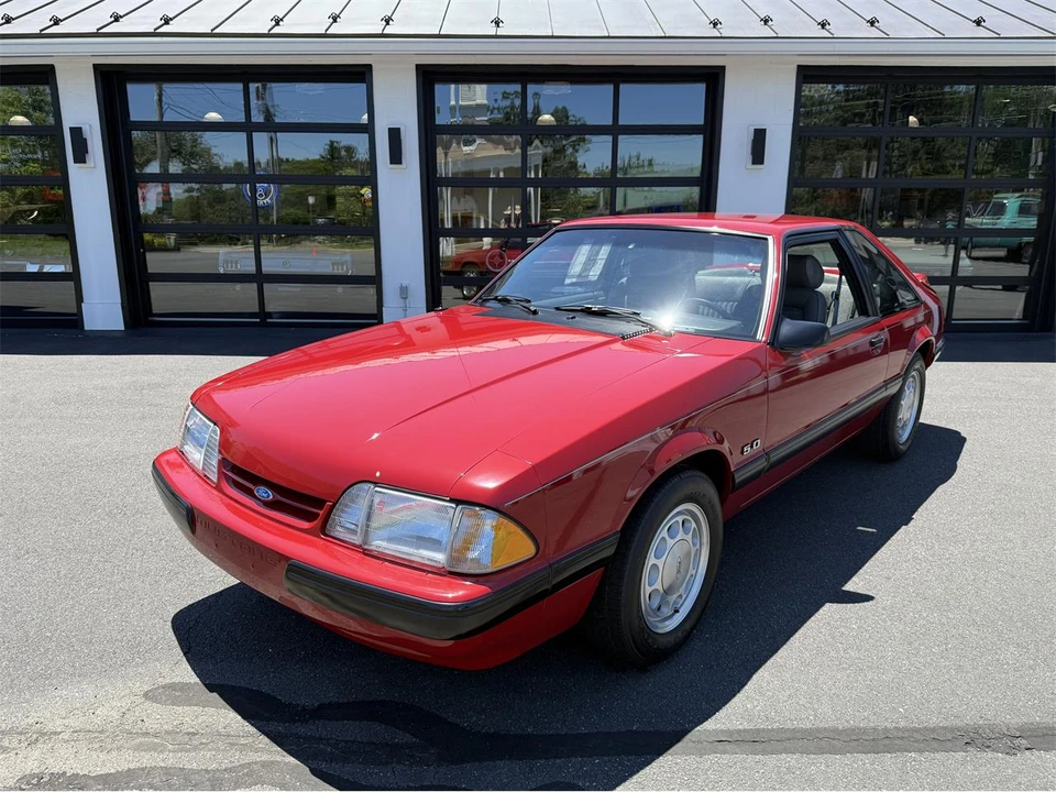 1989 Ford Mustang 3rd Gen - Image 2 of 31