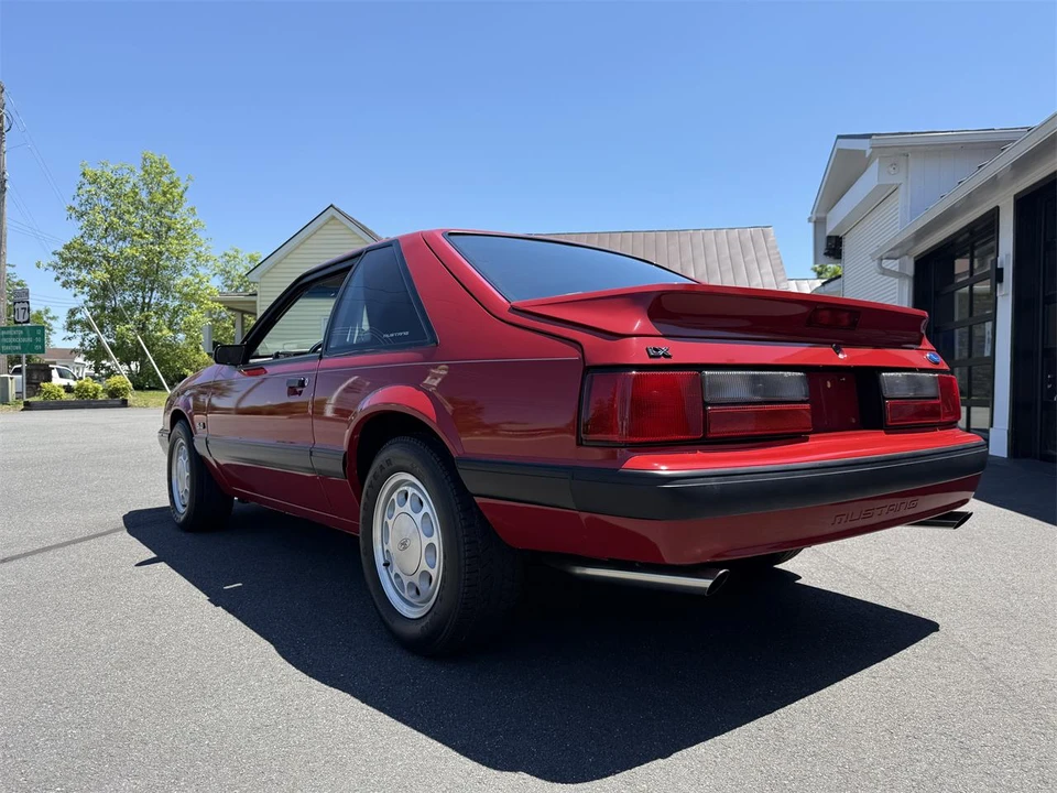 1989 Ford Mustang 3rd Gen - Image 8 of 31