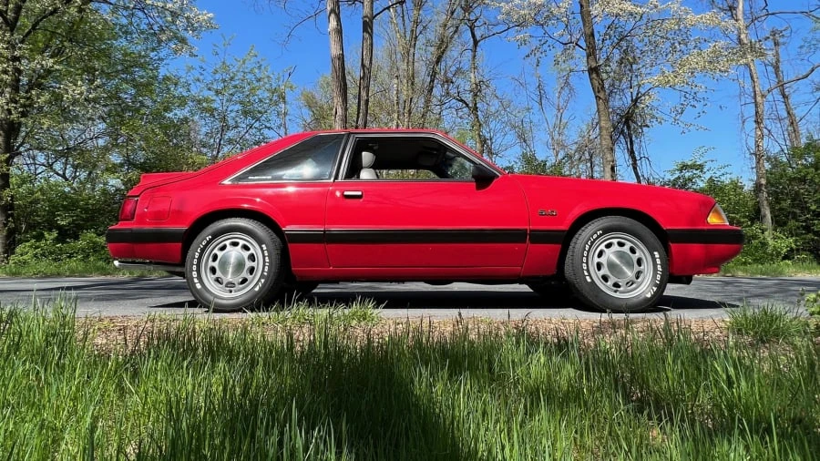 1989 Ford Mustang 3rd Gen - Image 2 of 16