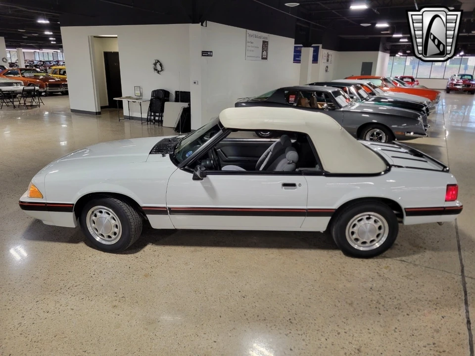 1989 Ford Mustang 3rd Gen - Image 4 of 12