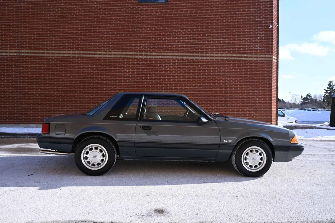 1989 Ford Mustang 3rd Gen - Image 15 of 31