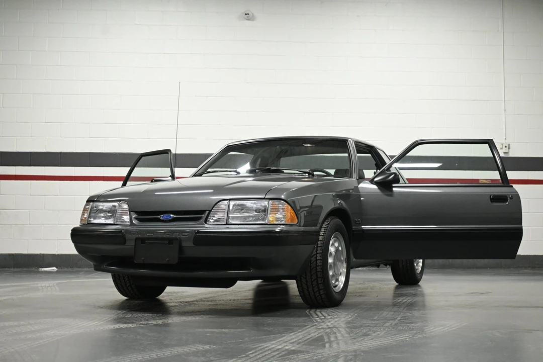 1989 Ford Mustang 3rd Gen - Image 18 of 31