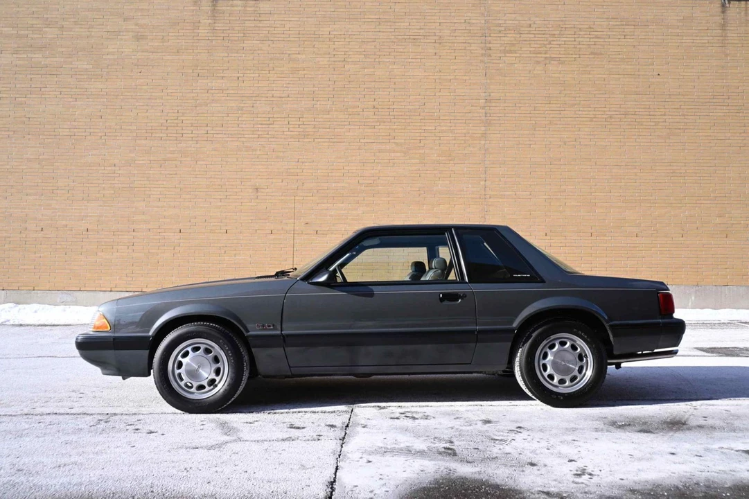 1989 Ford Mustang 3rd Gen - Image 13 of 31