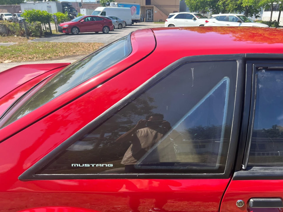 1989 Ford Mustang 3rd Gen - Image 27 of 31