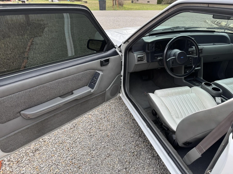 1989 Ford Mustang 3rd Gen - Image 16 of 31