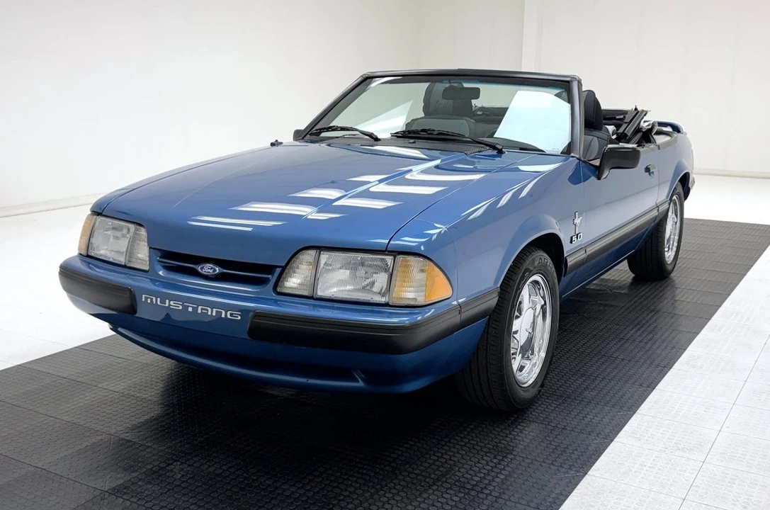 1989 Ford Mustang 3rd Gen - Image 2 of 31