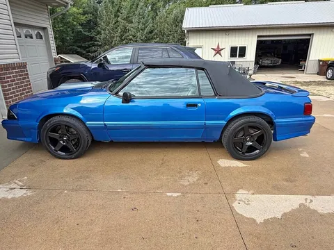 1989 Ford Mustang LX Convertible 2D