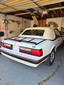 1989 Ford Mustang LX Convertible 2D