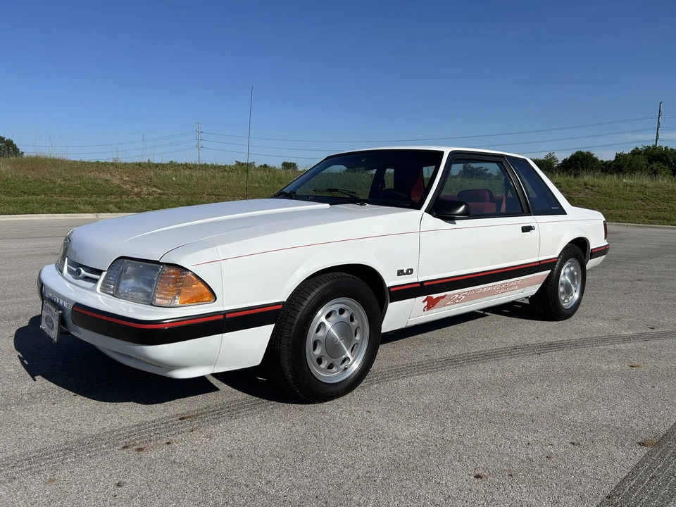 1989 Ford Mustang 3rd Gen - Image 3 of 31