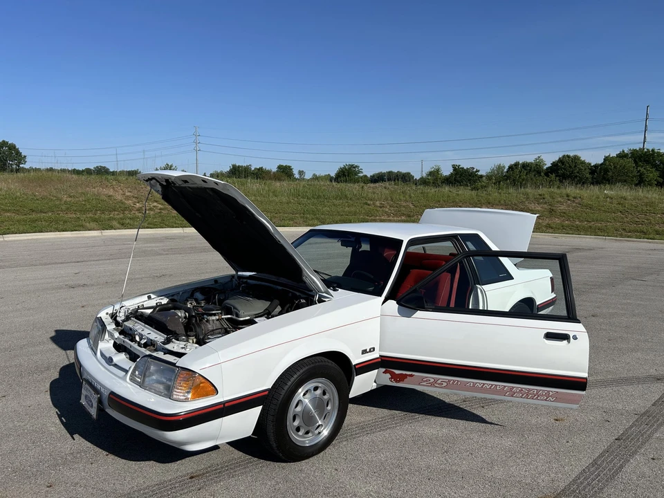 1989 Ford Mustang 3rd Gen - Image 19 of 31