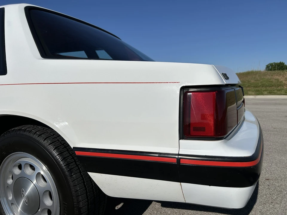 1989 Ford Mustang 3rd Gen - Image 24 of 31