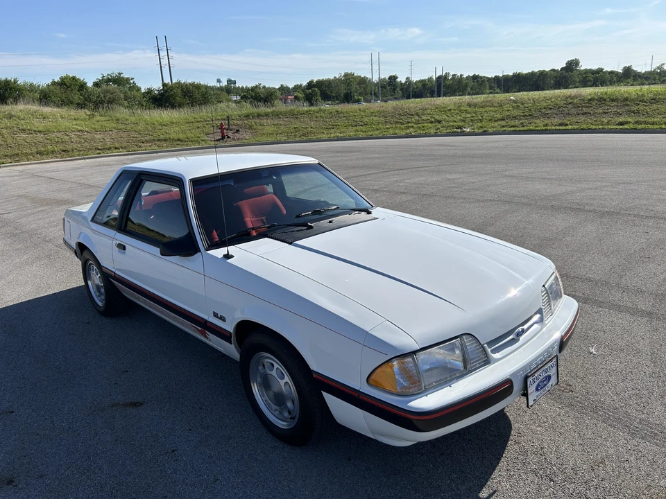 1989 Ford Mustang 3rd Gen - Image 12 of 31