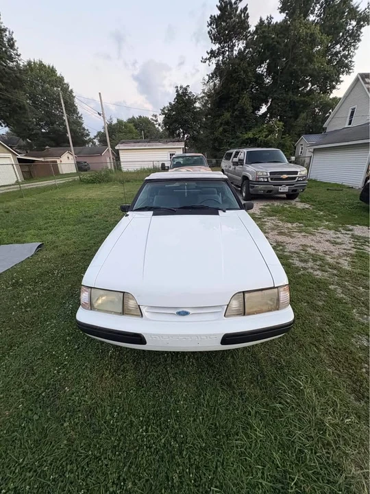 1989 Ford Mustang 3rd Gen - Image 2 of 4
