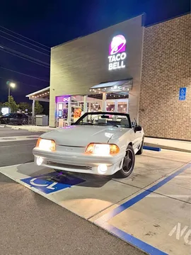 1989 Ford Mustang V6 Premium Convertible 2D