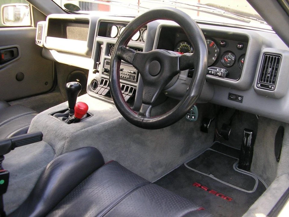 1989 Ford RS200 - Image 11 of 18