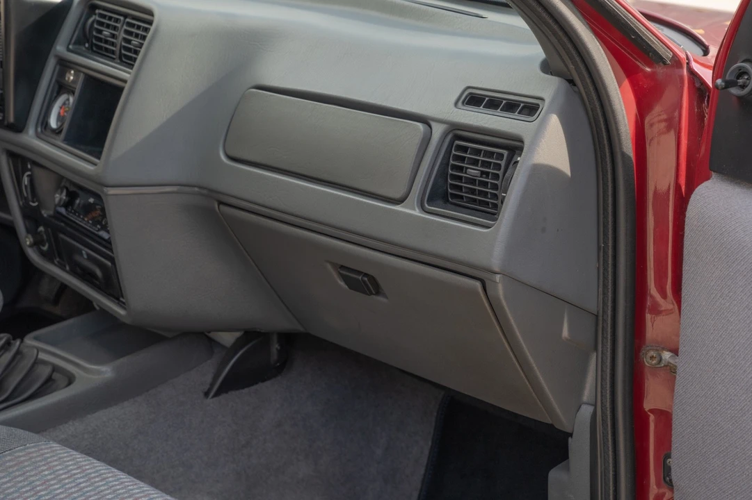 1989 Ford Sierra 1st Gen - Image 16 of 21