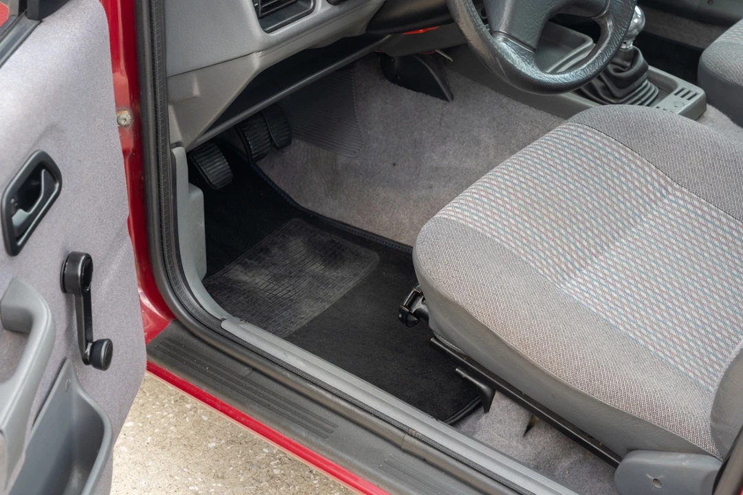 1989 Ford Sierra 1st Gen - Image 18 of 21