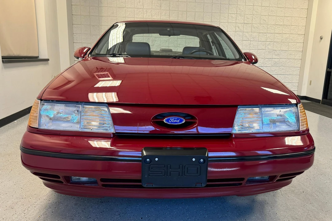 1989 Ford Taurus SHO 1st Gen - Image 2 of 31