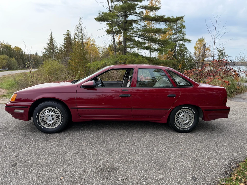1989 Ford Taurus SHO 1st Gen - Image 10 of 31