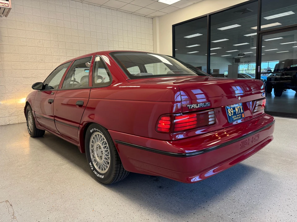 1989 Ford Taurus SHO 1st Gen - Image 12 of 31