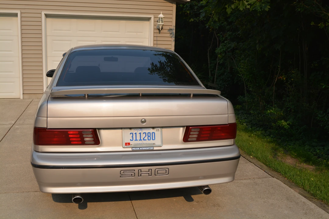 1989 Ford Taurus SHO 1st Gen - Image 6 of 31