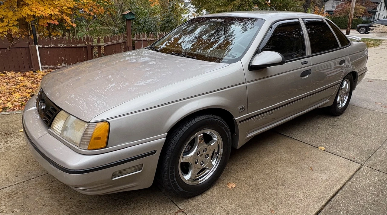 1989 Ford Taurus SHO 1st Gen - Image 2 of 31