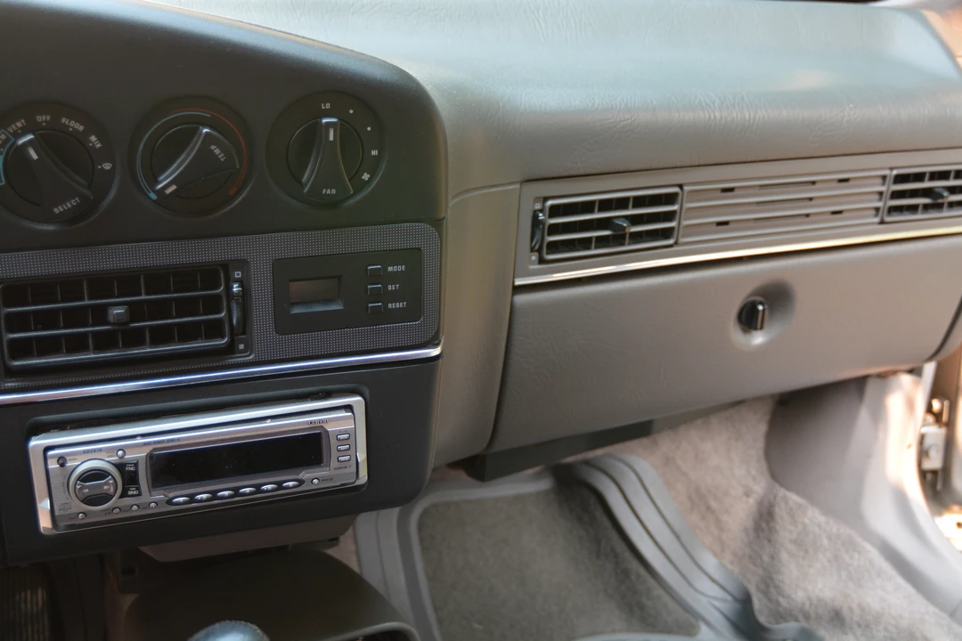 1989 Ford Taurus SHO 1st Gen - Image 10 of 31