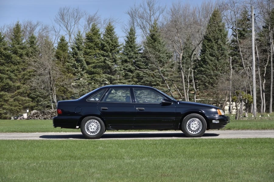 1989 Ford Taurus SHO 1st Gen - Image 2 of 31