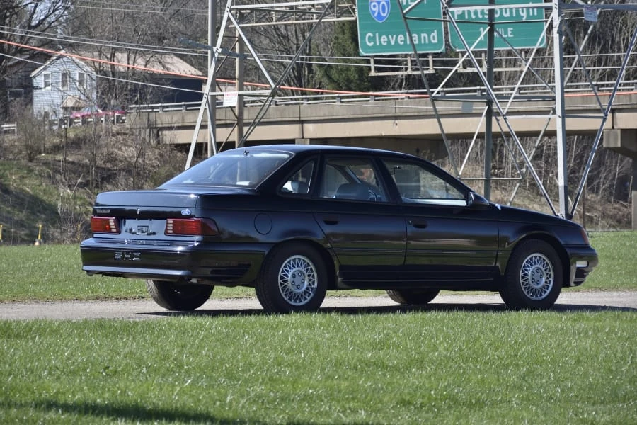 1989 Ford Taurus SHO 1st Gen - Image 21 of 31
