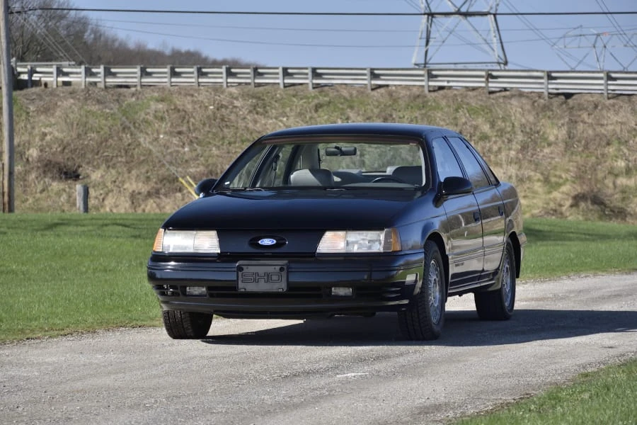 1989 Ford Taurus SHO 1st Gen - Image 17 of 31