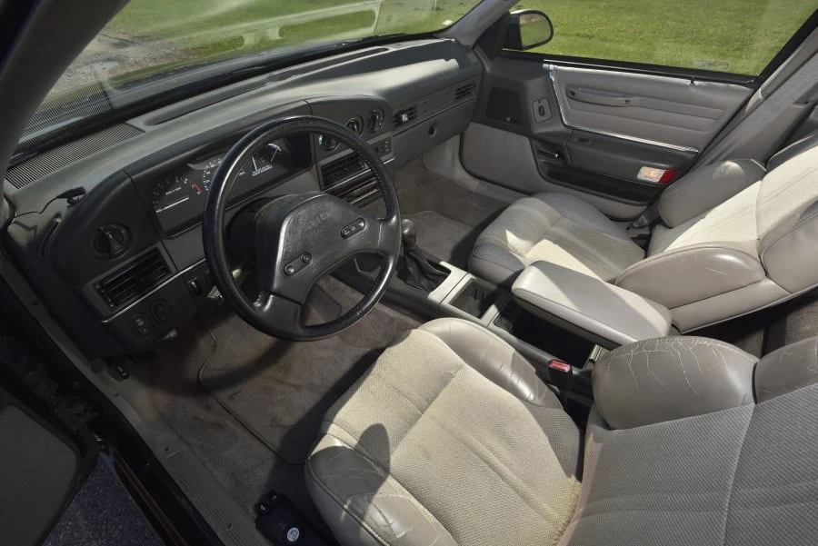 1989 Ford Taurus SHO 1st Gen - Image 25 of 31