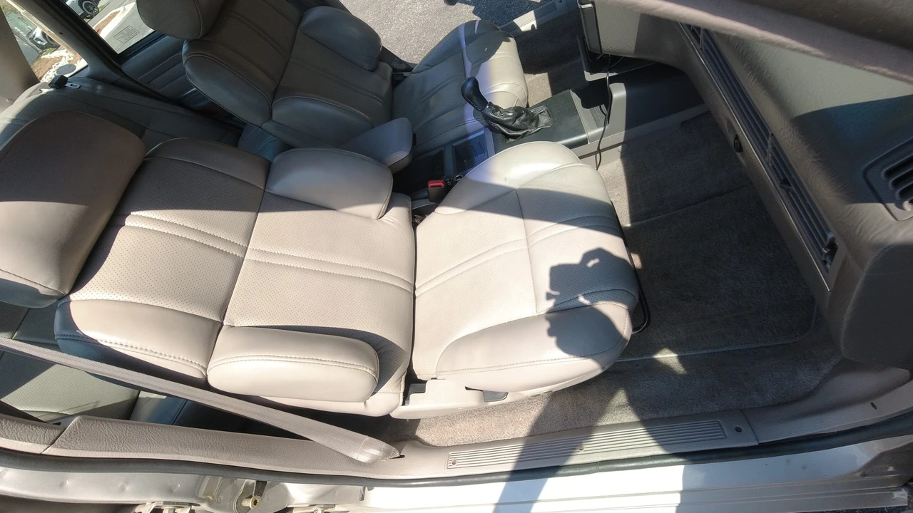 1989 Ford Taurus SHO 1st Gen - Image 26 of 31