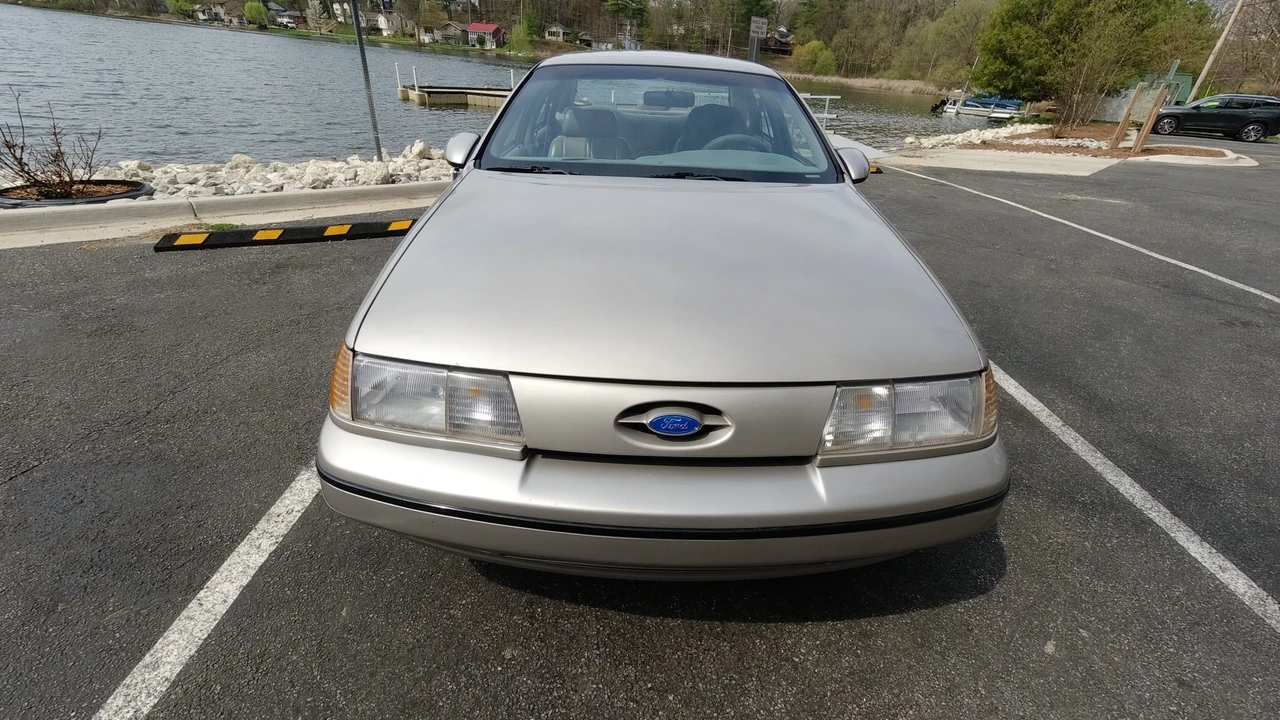 1989 Ford Taurus SHO 1st Gen - Image 3 of 31