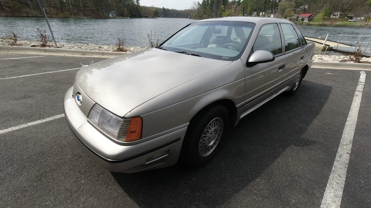 1989 Ford Taurus SHO 1st Gen - Image 4 of 31