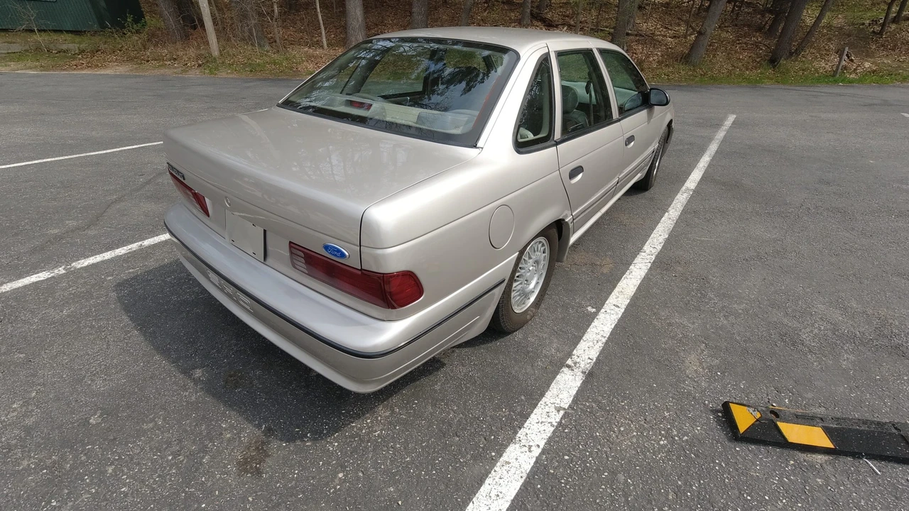 1989 Ford Taurus SHO 1st Gen - Image 8 of 31