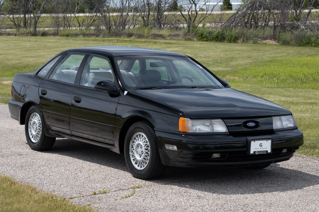 1989 Ford Taurus SHO 1st Gen - Image 17 of 31